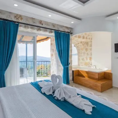 Lizza With Jacuzzi And Private Pool Villa Bezirgan