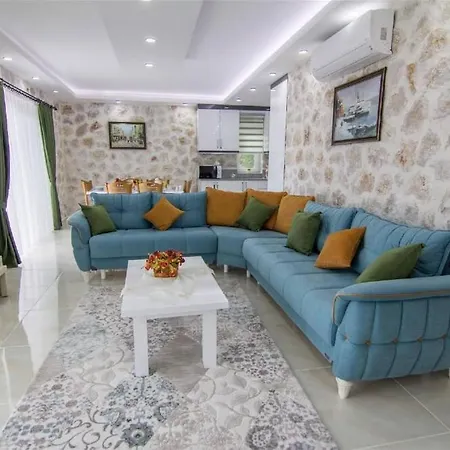 Lizza With Jacuzzi And Private Pool * Bezirgan